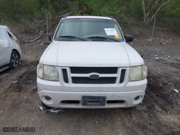 2005 Ford Explorer Sport Trac XLS with VIN 1FMZU67K05UA39415, listed as a IAAI auction lot 41798037 with 229,442 mi miles. Bid and sale history available at carsss.com. Image 6.