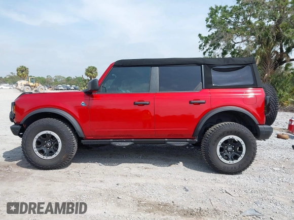 2023 Ford Bronco with VIN 1FMEE5DP7PLC06447, listed as a IAAI auction lot 41881411 with 6,842 mi miles. Bid and sale history available at carsss.com. Image 14.