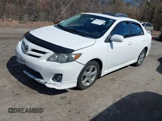 2013 Toyota Corolla L with VIN 2T1BU4EEXDC970586, listed as a IAAI auction lot 41997928 with 402,459 mi miles. Bid and sale history available at carsss.com. Image 2.