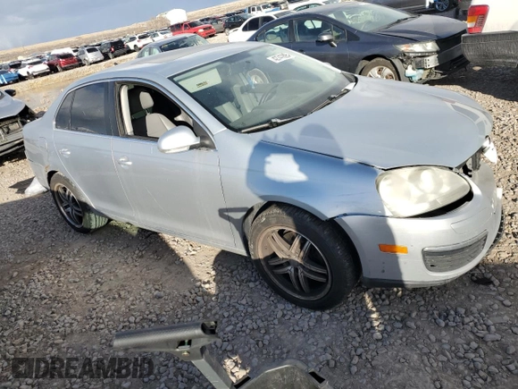 2009 Volkswagen Jetta SE с VIN 3VWRM71K99M061312, выставлен на аукционе Copart как лот 42747695 с пробегом 189 183 миль миль и Списание • Salvage title. История ставок и продаж доступна на DreamBid. Изображение 4.
