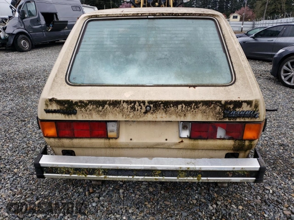 1981 Volkswagen Rabbit z VIN 1VWFB0178BV188835, wystawiony jako Copart lot #44329045 z przebiegiem 102 076 mil mil oraz Czysty tytuł • Clean title. Historia ofert i sprzedaży dostępna na DreamBid. Obrazek 6.