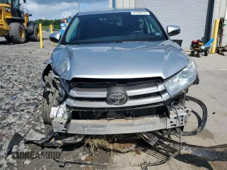 2018 Toyota Highlander LE with VIN 5TDBZRFH0JS809397, listed as a Copart auction lot 61502315 with 131,864 mi miles and Salvage title. Bid and sale history available at DreamBid. Image 5.