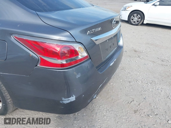 2014 Nissan Altima 2.5 S with VIN 1N4AL3AP1EC401416, listed as a IAAI auction lot 42165064 with 139,314 mi miles. Bid and sale history available at carsss.com. Image 14.