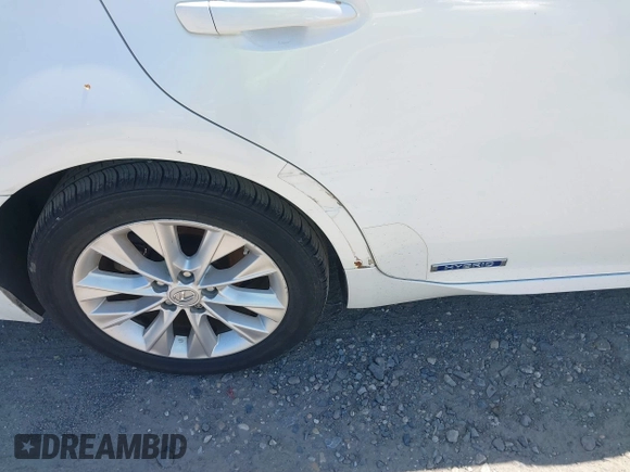 2013 Lexus ES 300h with VIN JTHBW1GG2D2007198, listed as a IAAI auction lot 42051431 with 235,480 mi miles and . Bid and sale history available at DreamBid. Image 18.