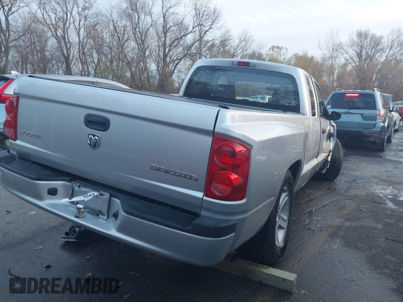 2011 Ram Dakota Bighorn/Lonestar with VIN 1D7RE3BKXBS636138, listed as a IAAI auction lot 40959951 with 75,615 mi miles. Bid and sale history available at carsss.com. Image 4.