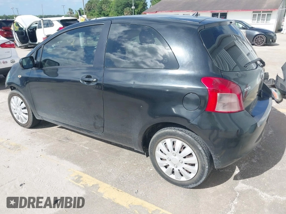 2008 Toyota Yaris with VIN JTDJT923485153695, listed as a IAAI auction lot 41961994 with 199,845 mi miles and . Bid and sale history available at DreamBid. Image 3.