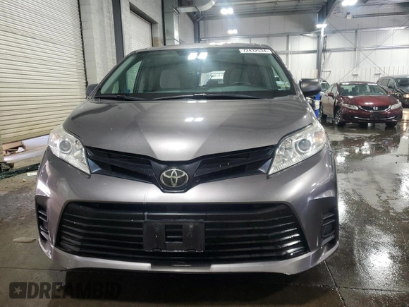 2018 Toyota Sienna L with VIN 5TDZZ3DC6JS913637, listed as a Copart auction lot 72432534 with 60,723 mi miles and Salvage Title. Bid and sale history available at DreamBid. Image 5.