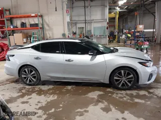 2019 Nissan Maxima SV with VIN 1N4AA6AV1KC373134, listed as a IAAI auction lot 41533752 with 119,634 mi miles. Bid and sale history available at carsss.com. Image 13.