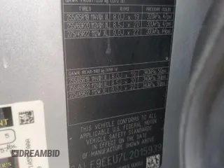 2020 Land Rover Defender HSE z VIN SALE9EEU7L2015939, wystawiony jako Copart lot #59627045 z przebiegiem 119 892 mil mil oraz Czysty tytuł • Clean title. Historia ofert i sprzedaży dostępna na DreamBid. Obrazek 12.