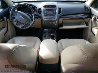 2015 Kia Sorento LX with VIN 5XYKTCA65FG617496, listed as a Copart auction lot 54191635 with 118,977 mi miles and Clean Title. Bid and sale history available at carsss.com. Image 8.