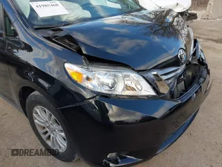 2015 Toyota Sienna XLE with VIN 5TDYK3DC2FS651400, listed as a IAAI auction lot 41985468 with 122,335 mi miles and . Bid and sale history available at DreamBid. Image 17.