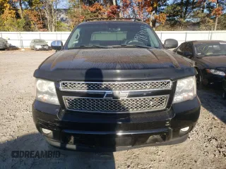 2007 Chevrolet Avalanche LT w/3LT with VIN 3GNFK12387G272522, listed as a Copart auction lot 77081404 with Not Provided miles and Clean Title. Bid and sale history available at carsss.com. Image 5.