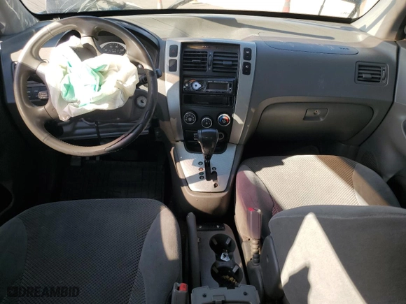 2008 Hyundai Tucson SE with VIN KM8JN72D98U765903, listed as a Copart auction lot 84814834 with 0 mi miles and Salvage Title. Bid and sale history available at carsss.com. Image 8.