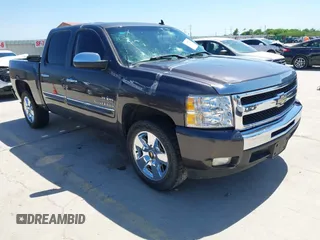 2010 Chevrolet Silverado 1500 LT with VIN 3GCRCSE08AG147831, listed as a IAAI auction lot 41974910 with 133,315 mi miles and . Bid and sale history available at DreamBid. Image 1.