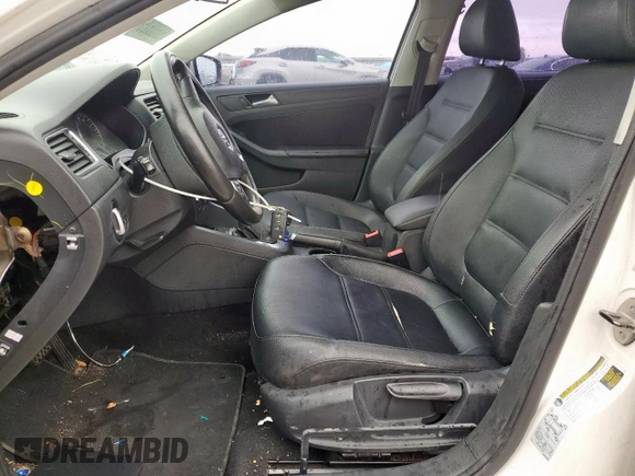 2012 Volkswagen Jetta SE with VIN 3VWDX7AJ7CM339995, listed as a Copart auction lot 60533525 with 199,028 mi miles and Clean title. Bid and sale history available at DreamBid. Image 7.