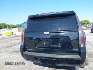 2020 Cadillac Escalade Luxury z VIN 1GYS4BKJ9LR287363, wystawiony jako IAAI lot #42323765 z przebiegiem 44 057 mil mil oraz . Historia ofert i sprzedaży dostępna na DreamBid. Obrazek 16.