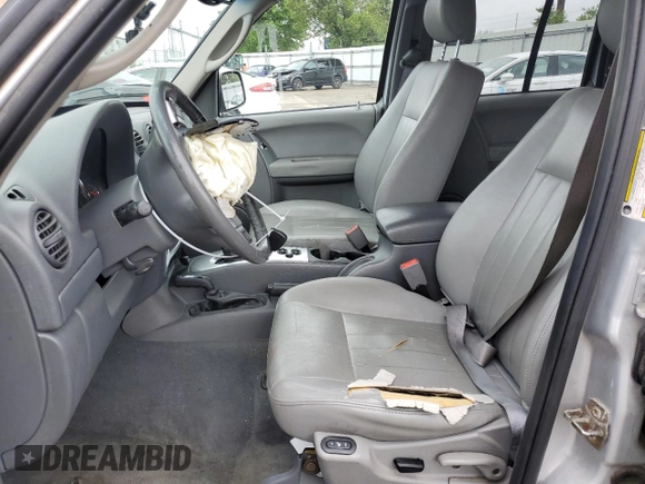 2005 Jeep Liberty Limited z VIN 1J4GL58K15W650799, wystawiony jako Copart lot #56036635 z przebiegiem 147 321 mil mil oraz Szkoda całkowita • Salvage title. Historia ofert i sprzedaży dostępna na DreamBid. Obrazek 7.
