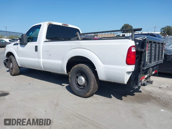 2016 Ford Super Duty F-250 SRW XL with VIN 1FTBF2A66GEA59296, listed as a IAAI auction lot 41982732 with 286,752 mi miles. Bid and sale history available at carsss.com. Image 3.