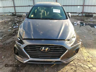 2018 Hyundai Sonata Limited with VIN 5NPE34AF8JH630506, listed as a IAAI auction lot 41142799 with 63,297 mi miles. Bid and sale history available at carsss.com. Image 12.