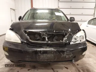 2006 Lexus RX 330 with VIN 2T2HA31U26C092998, listed as a IAAI auction lot 41898941 with 215,501 mi miles and . Bid and sale history available at carsss.com. Image 6.