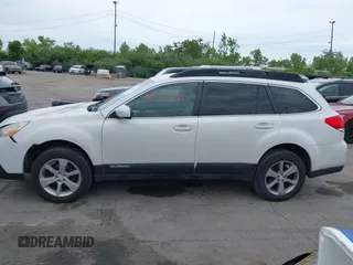 2013 Subaru Outback Premium с VIN 4S4BRBCCXD3322323, выставлен на аукционе IAAI как лот 42320670 с пробегом 149 210 миль миль и . История ставок и продаж доступна на DreamBid. Изображение 14.
