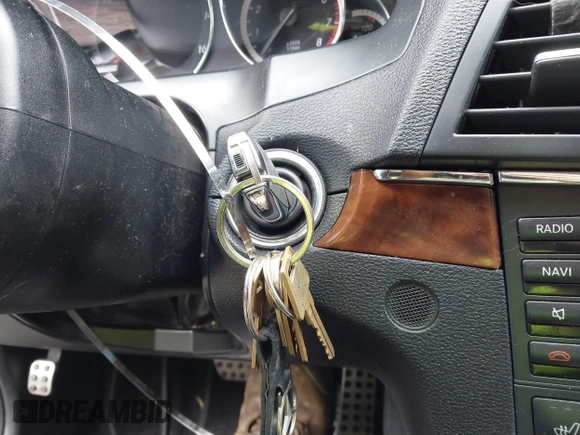 2013 Mercedes-Benz E 350 с VIN WDDKK5KF3DF185509, выставлен на аукционе IAAI как лот 42371512 с пробегом 152 462 миль миль и . История ставок и продаж доступна на DreamBid. Изображение 11.