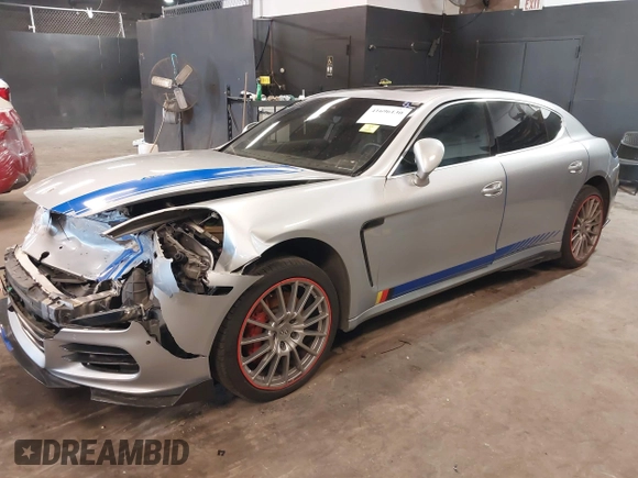 2014 Porsche Panamera 4S Executive with VIN WP0BB2A77EL062088, listed as a IAAI auction lot 41696130 with 105,177 mi miles and . Bid and sale history available at DreamBid. Image 18.