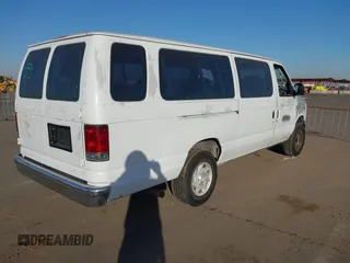 2007 Ford Econoline Passenger XL z VIN 1FBSS31L07DA47100, wystawiony jako IAAI lot #41054675 z przebiegiem 101 879 mil mil oraz . Historia ofert i sprzedaży dostępna na DreamBid. Obrazek 4.