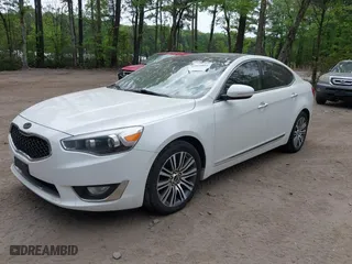 2014 Kia Cadenza Premium with VIN KNALN4D72E5140572, listed as a IAAI auction lot 42070861 with 177,950 mi miles. Bid and sale history available at carsss.com. Image 2.
