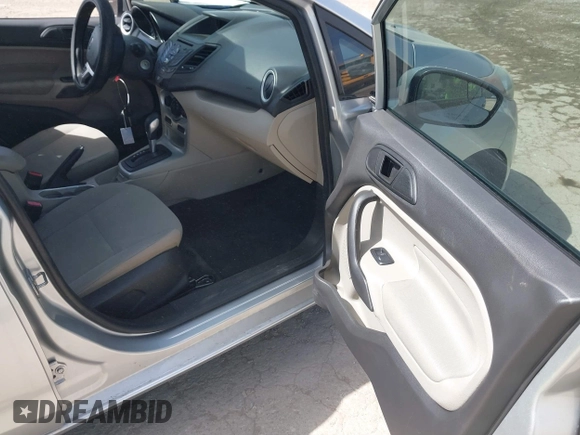 2019 Ford Fiesta SE with VIN 3FADP4BJ8KM127675, listed as a IAAI auction lot 41738931 with 38,573 mi miles. Bid and sale history available at carsss.com. Image 5.