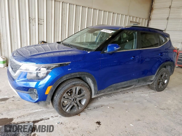 2021 Kia Seltos S z VIN KNDEU2AA7M7227096, wystawiony jako Copart lot #58540325 z przebiegiem 42 322 mil mil oraz Czysty tytuł • Clean title. Historia ofert i sprzedaży dostępna na DreamBid. Obrazek 1.