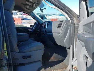 2007 Dodge 1500 SLT with VIN 1D7HU18207J523662, listed as a IAAI auction lot 41215939 with 250,725 mi miles. Bid and sale history available at carsss.com. Image 5.