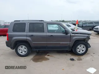 2015 Jeep Patriot Altitude Edition with VIN 1C4NJPBA3FD419477, listed as a IAAI auction lot 41878058 with 174,652 mi miles. Bid and sale history available at carsss.com. Image 13.