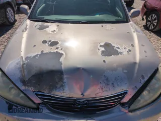 2005 Toyota Camry STD z VIN 4T1BE32K45U096575, wystawiony jako Copart lot #59634625 z przebiegiem 195 358 mil mil oraz Szkoda całkowita • Salvage title. Historia ofert i sprzedaży dostępna na DreamBid. Obrazek 11.