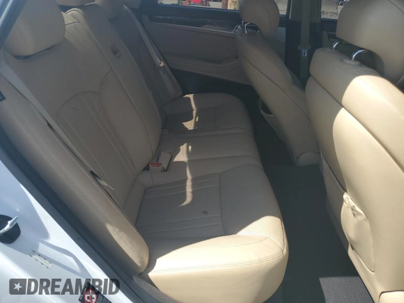 2017 Genesis G80 3.8L z VIN KMHGN4JE6HU210152, wystawiony jako Copart lot #56148105 z przebiegiem 114 821 mil mil oraz Szkoda całkowita • Salvage title. Historia ofert i sprzedaży dostępna na DreamBid. Obrazek 10.