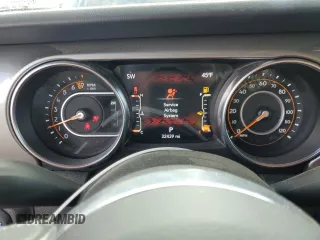 2022 Jeep Gladiator Overland with VIN 1C6HJTFG2NL154325, listed as a Copart auction lot 42418385 with 32,439 mi miles and Salvage title. Bid and sale history available at DreamBid. Image 9.