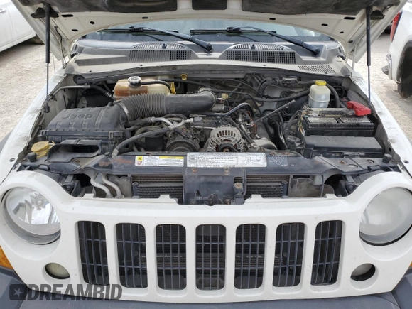 2006 Jeep Liberty Sport with VIN 1J4GL48K66W197579, listed as a Copart auction lot 47274625 with 214,608 mi miles and Clean Title. Bid and sale history available at carsss.com. Image 12.