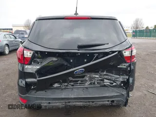 2019 Ford Escape SE with VIN 1FMCU0GD4KUA60347, listed as a IAAI auction lot 41918075 with 27,695 mi miles. Bid and sale history available at carsss.com. Image 6.