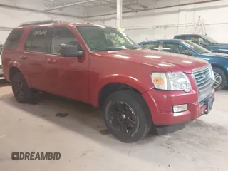 2009 Ford Explorer XLT z VIN 1FMEU73E09UA36105, wystawiony jako IAAI lot #42076094 z przebiegiem 256 173 mil mil oraz . Historia ofert i sprzedaży dostępna na DreamBid. Obrazek 1.