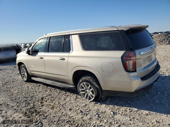 2021 Chevrolet Suburban LT with VIN 1GNSCCKDXMR395718, listed as a Copart auction lot 42215885 with 84,805 mi miles and Salvage Title. Bid and sale history available at carsss.com. Image 2.