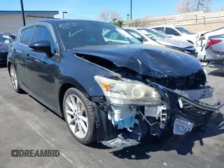 2013 Lexus CT 200h Hybrid with VIN JTHKD5BH9D2153367, listed as a IAAI auction lot 41801295 with 191,662 mi miles. Bid and sale history available at carsss.com. Image 1.