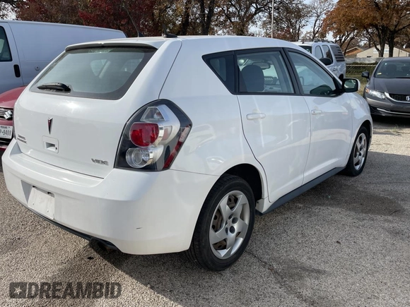2009 Pontiac Vibe w/1SA with VIN 5Y2SP67849Z449306, listed as a Copart auction lot 85042024 with 160,918 mi miles and Clean Title. Bid and sale history available at carsss.com. Image 4.