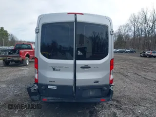 2017 Ford Transit Passenger XL z VIN 1FBAX2CG0HKA88590, wystawiony jako IAAI lot #41955797 z przebiegiem 135 287 mil mil oraz . Historia ofert i sprzedaży dostępna na DreamBid. Obrazek 16.
