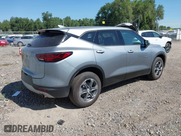 2025 Chevrolet Blazer LT с VIN 3GNKBHR41SS192166, выставлен на аукционе IAAI как лот 42720283 с пробегом 8 678 миль миль и . История ставок и продаж доступна на DreamBid. Изображение 4.