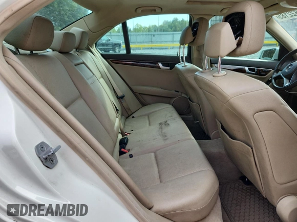 2012 Mercedes-Benz C 300 Sport с VIN WDDGF8BB6CR233512, выставлен на аукционе Copart как лот 60822185 с пробегом 167 011 миль миль и Чистый • Clean title. История ставок и продаж доступна на DreamBid. Изображение 10.