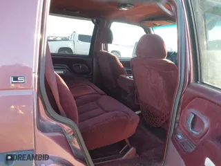 1996 Chevrolet Tahoe with VIN 1GNEK13R9TJ408499, listed as a IAAI auction lot 41308726 with 118,336 mi miles. Bid and sale history available at carsss.com. Image 8.