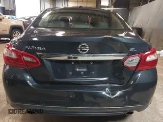 2018 Nissan Altima SR with VIN 1N4AL3AP2JC142302, listed as a IAAI auction lot 42013171 with 112,360 mi miles and . Bid and sale history available at carsss.com. Image 17.