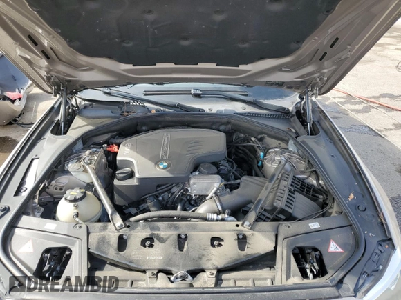 2015 BMW 5 Series 528i z VIN WBA5A5C52FD520349, wystawiony jako Copart lot #45208355 z przebiegiem 99 199 mil mil oraz Szkoda całkowita • Salvage title. Historia ofert i sprzedaży dostępna na DreamBid. Obrazek 11.
