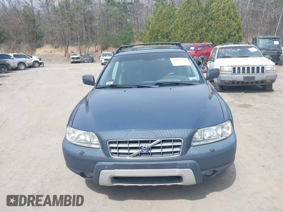 2005 Volvo XC70 with VIN YV1SZ592551177901, listed as a IAAI auction lot 42053579 with 172,543 mi miles and . Bid and sale history available at DreamBid. Image 6.