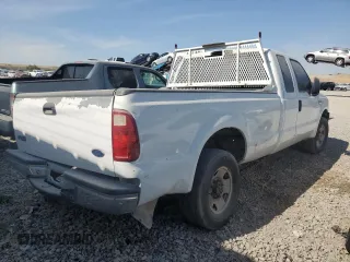 2006 Ford F-350 with VIN 1FTWX30516ED47349, listed as a Copart auction lot 69892384 with 130,444 mi miles and Salvage title. Bid and sale history available at DreamBid. Image 3.